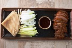 La-Olla-de-Sichuan-pato-laqueado