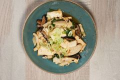 La-Olla-de-Sichuan-tofu-con-setas-y-bambu