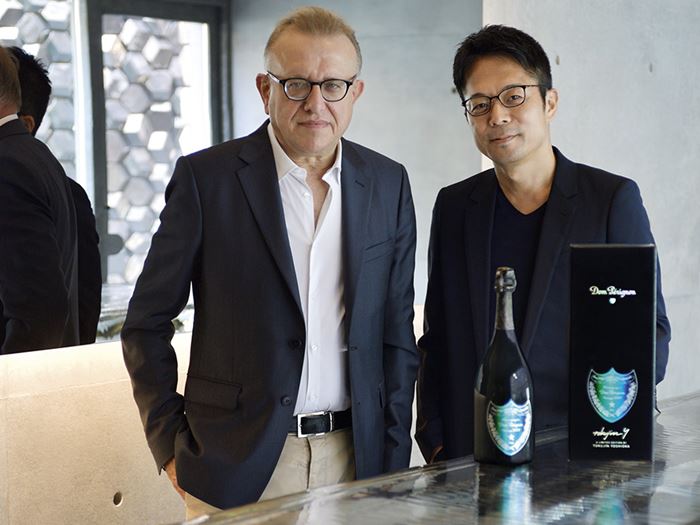 Richard Geoffroy, enólogo y Cellar Master de Dom Pérignon junto a Tokujin Yoshioka