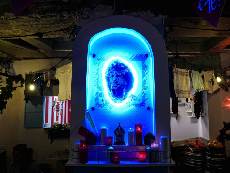 Altar Maradona en número10