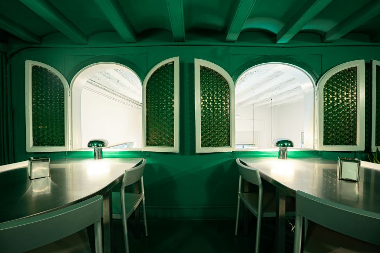 Protada HIDDEN GRANJA Interior